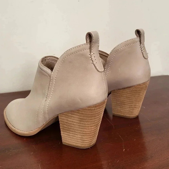 Jeffrey Campbell Rosalee Western Inspired Leather Stacked Heel Ankle Booties(10) - Picture 6 of 10
